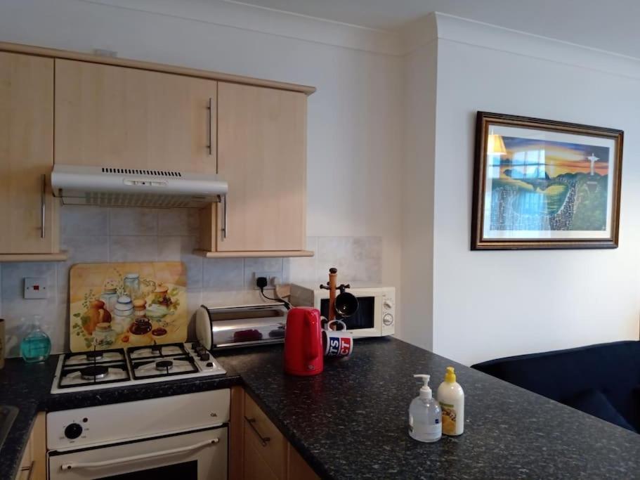 Lovely 1-bedroom Flat Within Minutes From The Beach! Bexhill-on-Sea